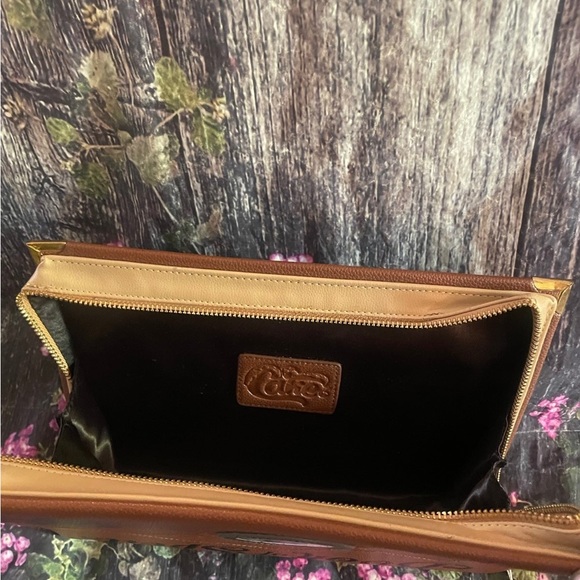 Rare Limited Edition Cakeworthy Hocus Pocus Book of Spells Clutch - Picture 7 of 12